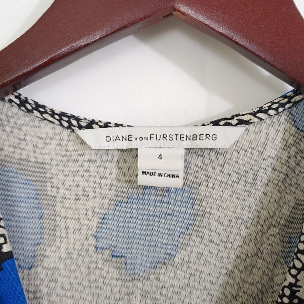 Diane Von Furstenberg Silk Dress Noe Size 4 Cheetah Print Black White Blue - Picture 3 of 9